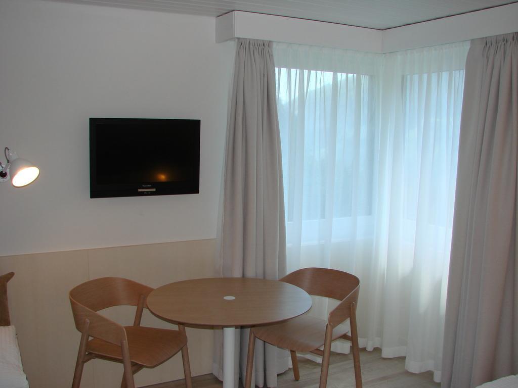 Hotel Restaurant Flaschen Albinen Ngoại thất bức ảnh