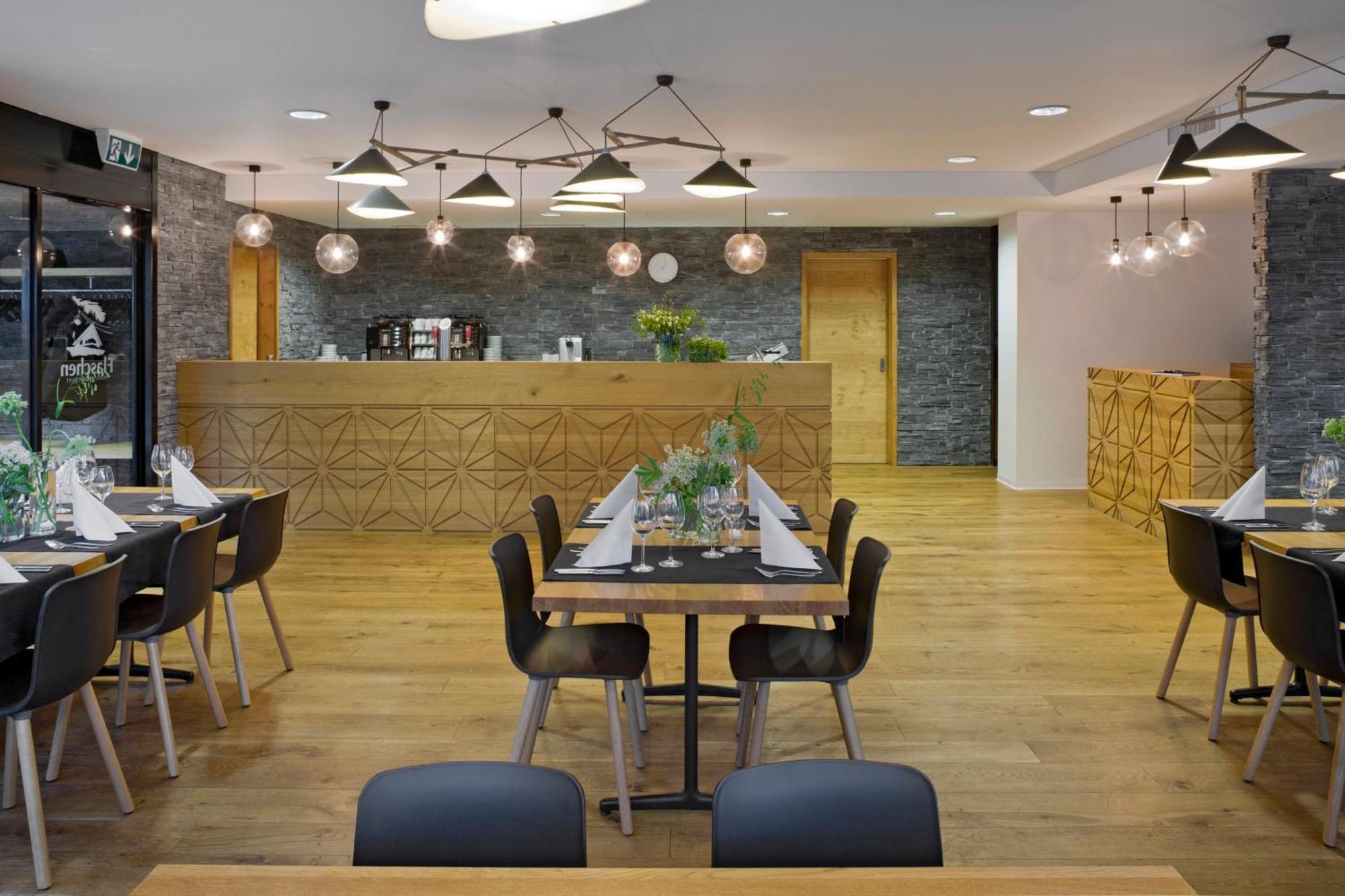 Hotel Restaurant Flaschen Albinen Ngoại thất bức ảnh